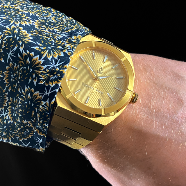 Elegance Classic Gold